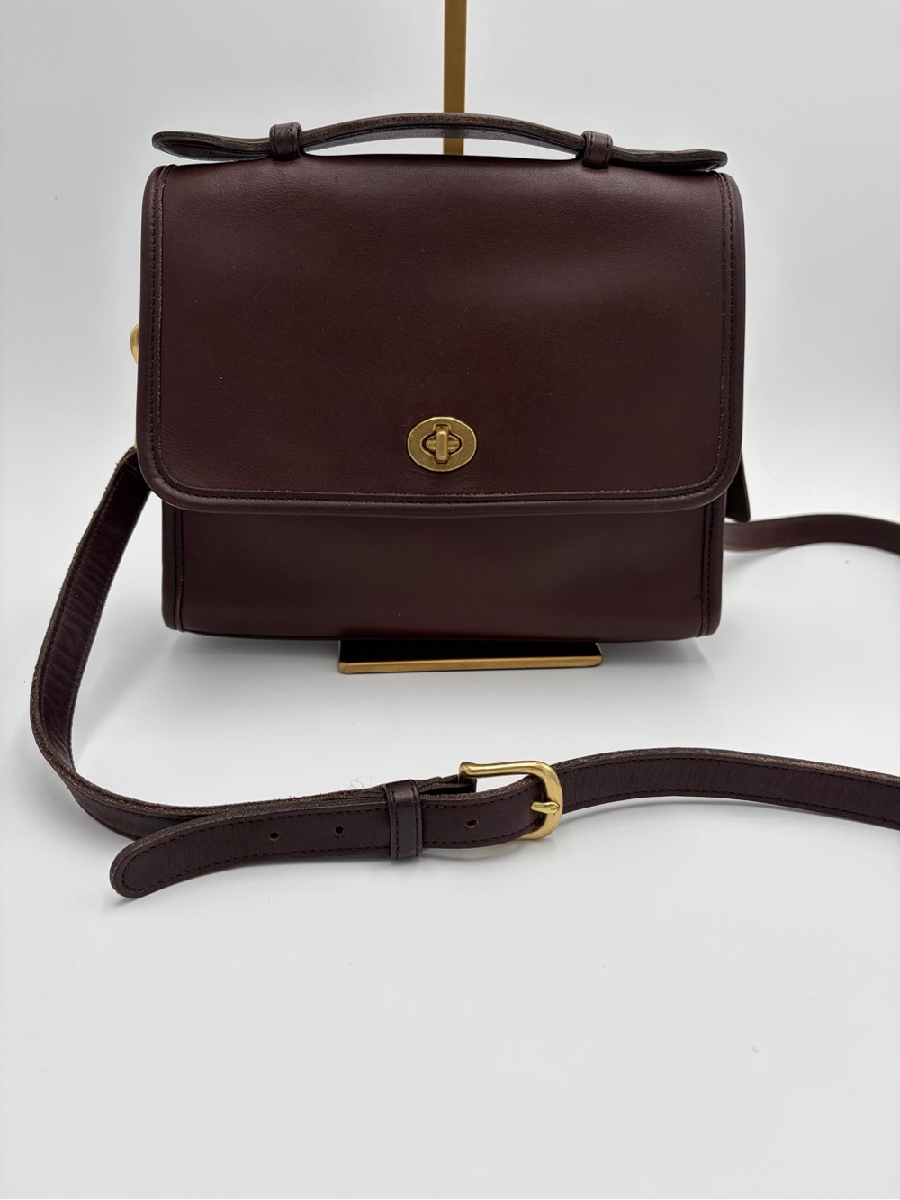 Vintage Coach Court Bag 9870 Mahogany Leather Crossbody